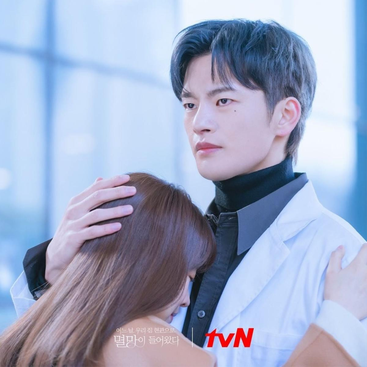 3 cảnh phim trong 'Doom at Your Service' minh chứng Park Bo Young tìm đường vào trái tim của Seo In Guk Ảnh 5