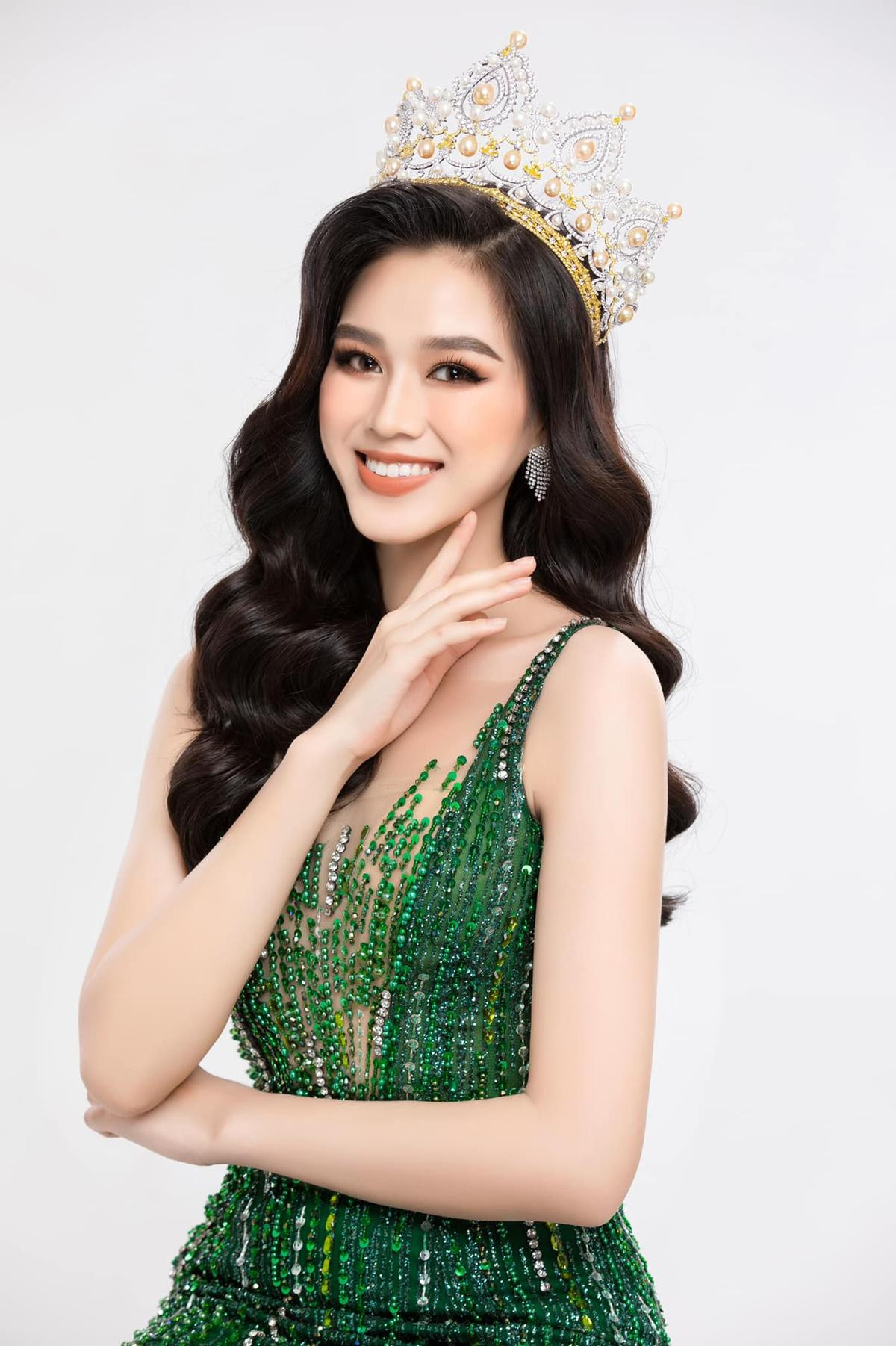 Đại diện Pakistan tại Miss World 2021: Thông thạo 6 thứ tiếng nhưng nhan sắc, thần thái kém xa Đỗ Thị Hà Ảnh 8