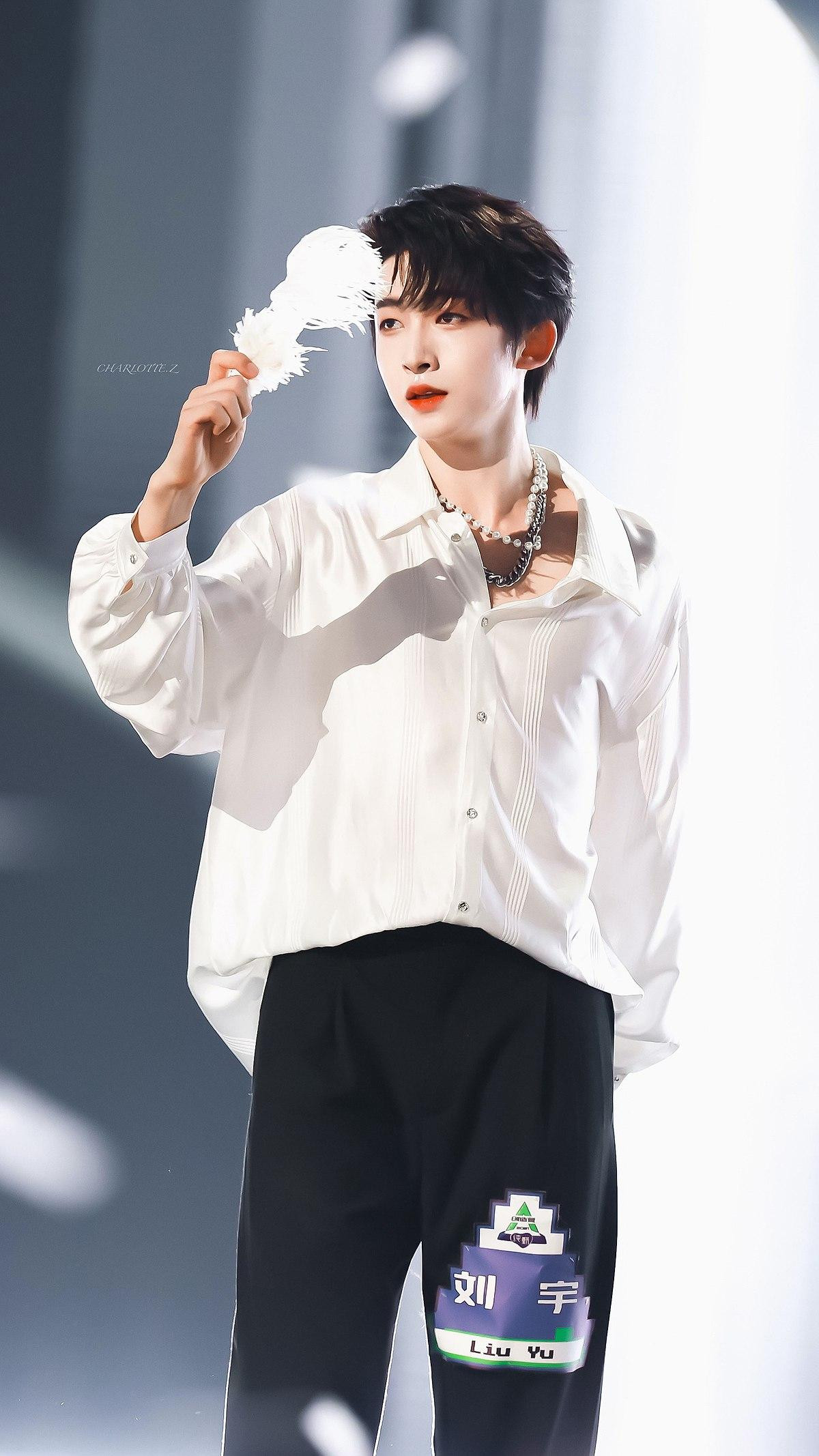 Sao Hoa Ngữ quyền lực nhất Weibo: Vương Nhất Bác vượt Tiêu Chiến, TFBoys vắng mặt hết cả ba Ảnh 7