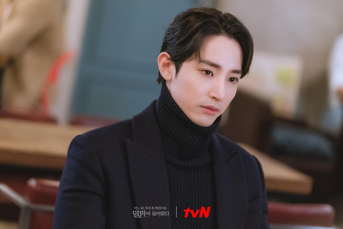 Lee Soo Hyuk - từ chàng ma cà rồng si tình đến nam thần lạnh lùng nhất màn ảnh Hàn 2021 Ảnh 3