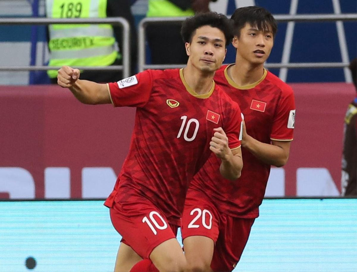 Đội hình ra sân Việt Nam vs Malaysia: Công Phượng đá chính, chờ gieo ác mộng cho 'Mãnh hổ' Ảnh 1