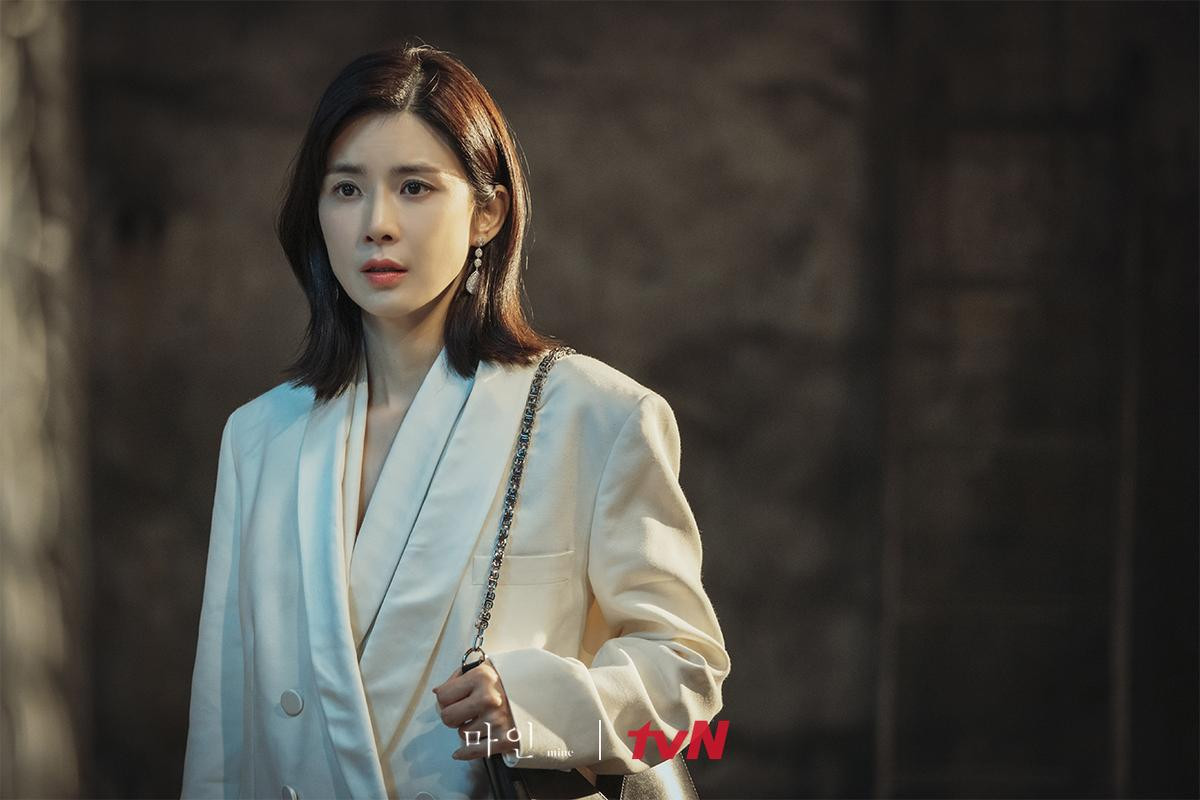 Phim 'Mine' của Lee Bo Young 'hạ gục' phim của Yuri (SNSD), vươn lên dẫn đầu rating đài cáp Ảnh 1