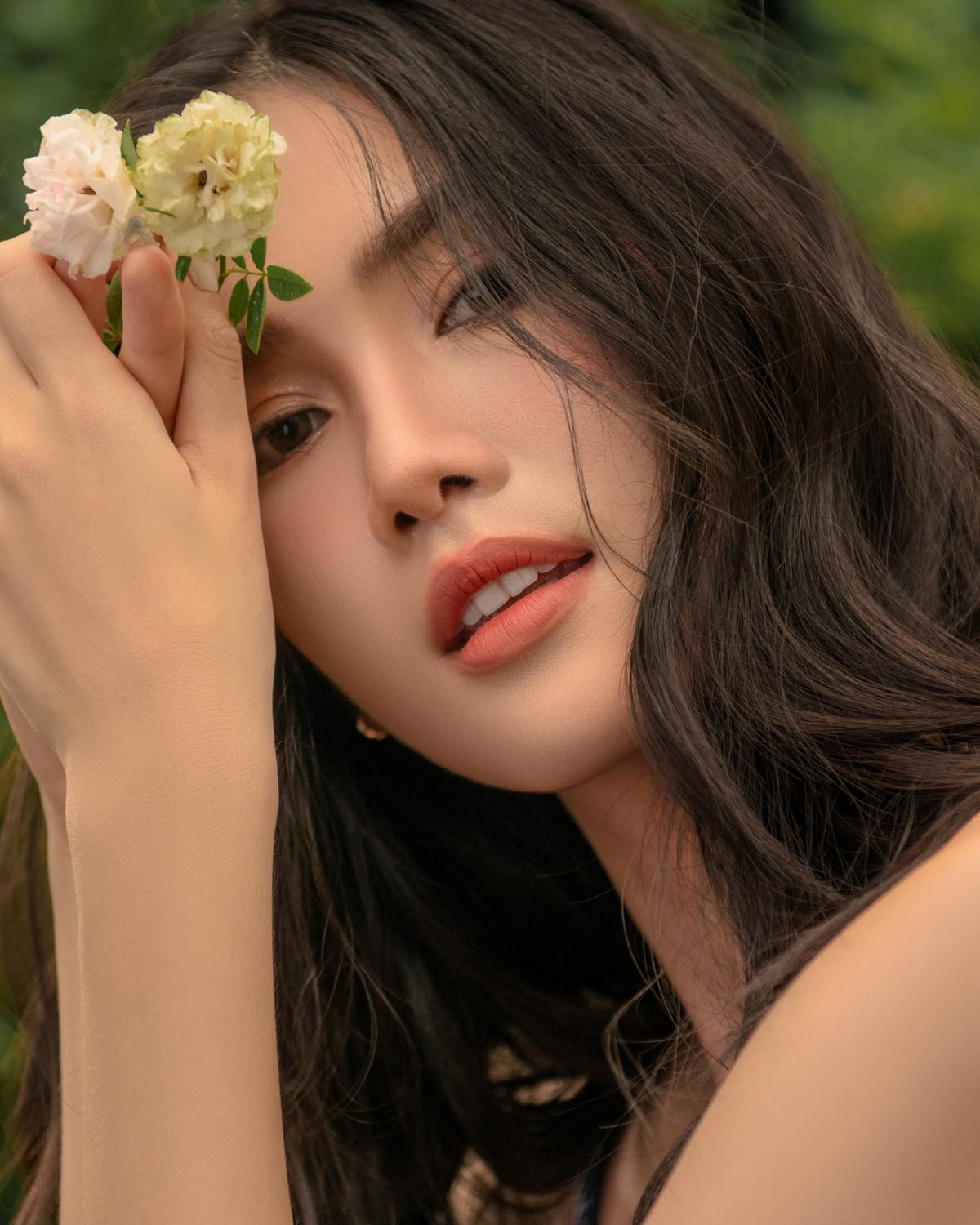 Á hậu Phương Anh khoe sắc dịu dàng mừng tuổi mới, thần thái chuẩn Miss International Ảnh 17