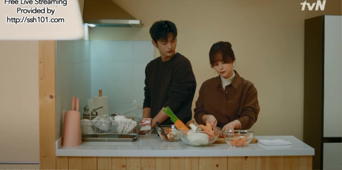 'Doom at Your Service' tập 11: Seo In Guk và Park Bo Young sống chung và tiếp tục phát 'cẩu lương' Ảnh 9