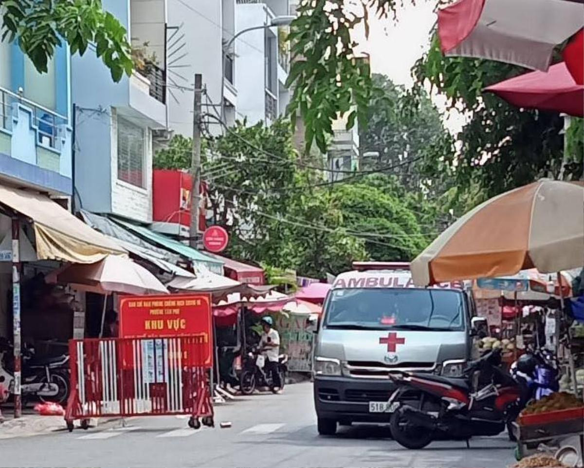 Người đàn ông Nhật Bản tử vong bất thường trong nhà trọ, ngành Y tế lấy mẫu xét nghiệm Covid- 19 Ảnh 1