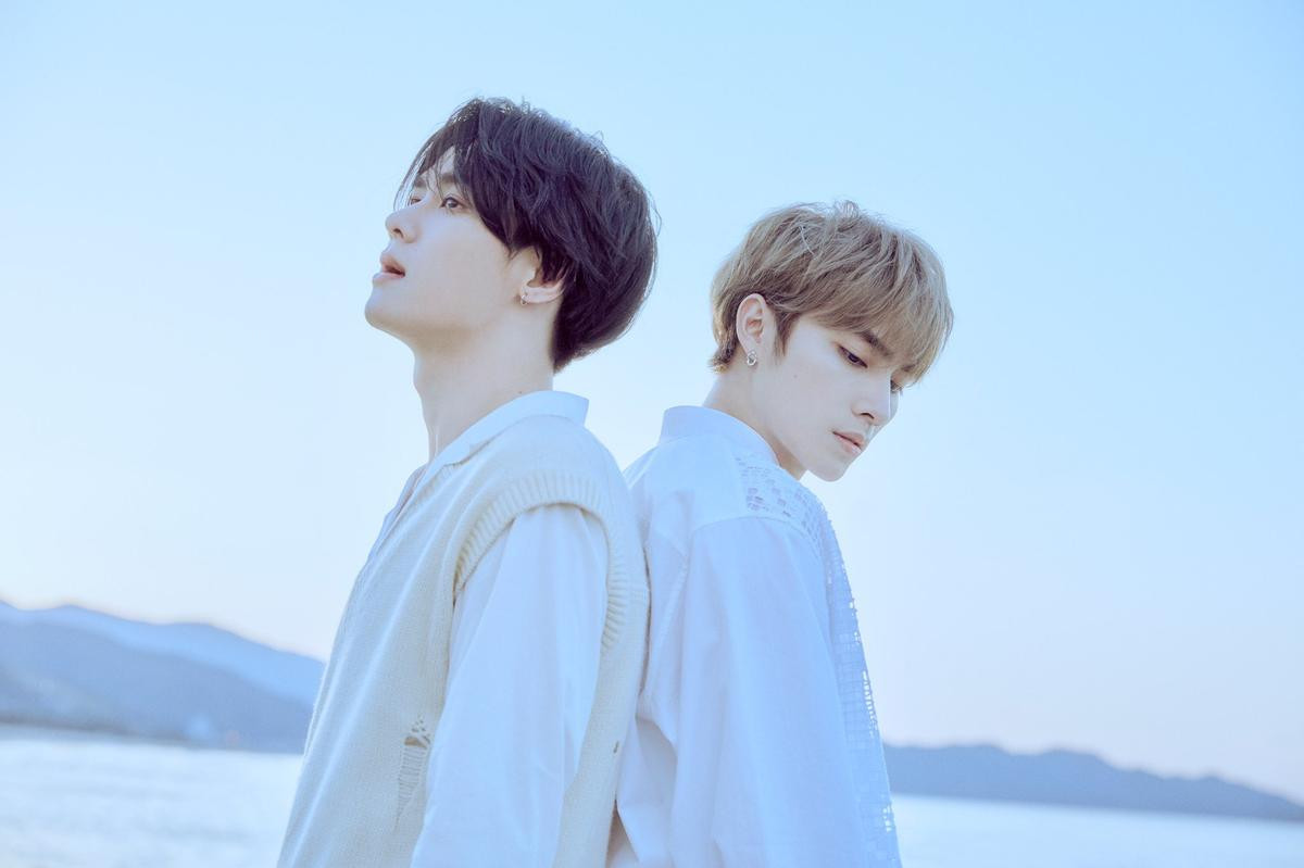 Bộ đôi KUN & XIAOJUN (WayV) hát tình ca trong MV đậm chất điện ảnh 'Back To You' Ảnh 3