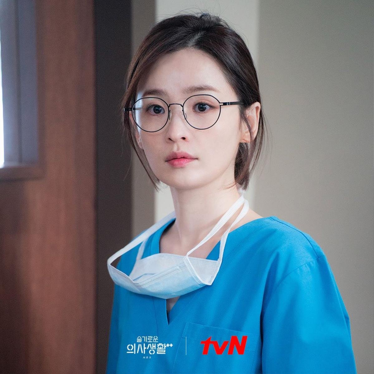 Vượt mặt 'Mr Sunshine', 'Hospital Playlist 2' xác lập kỉ lục về xếp hạng công chiếu cao nhất lịch sử tvN Ảnh 9