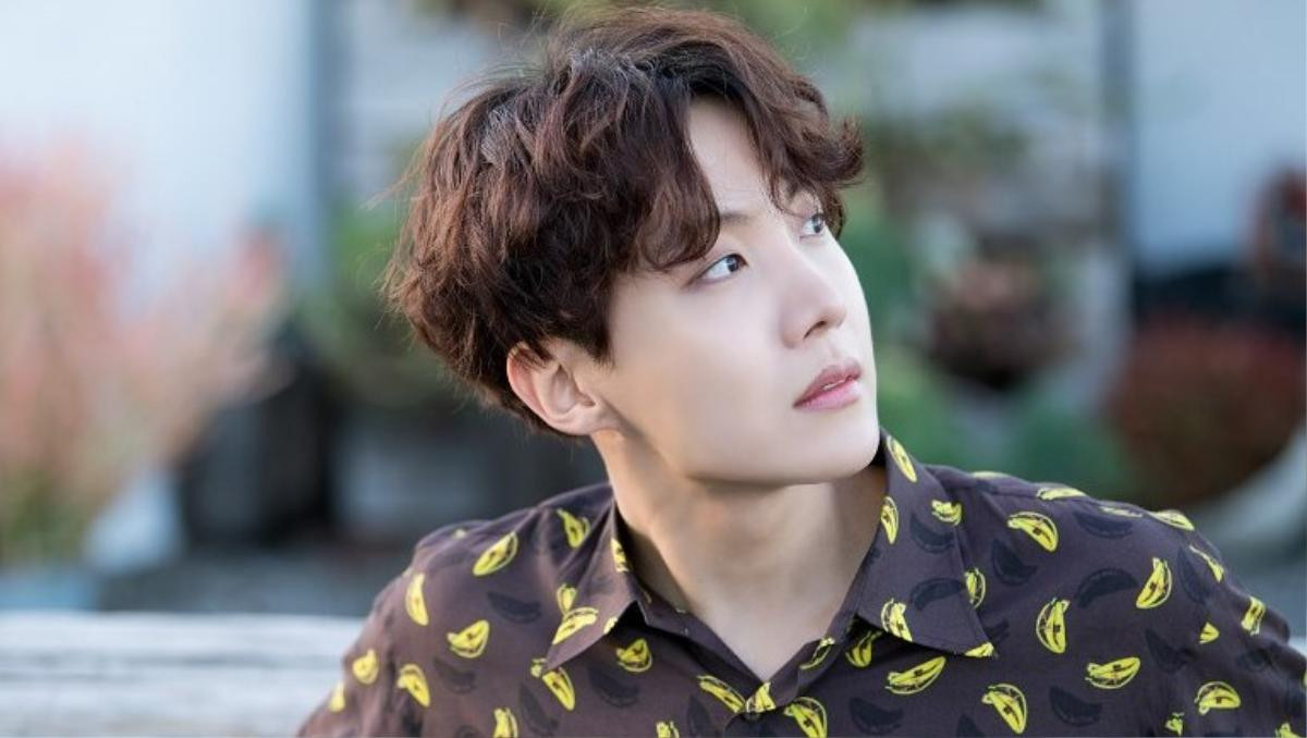 J-Hope cùng bộ sưu tập đồng hồ 'toát mùi tiền' xứng danh thành viên nhóm nhạc toàn cầu hóa Ảnh 1