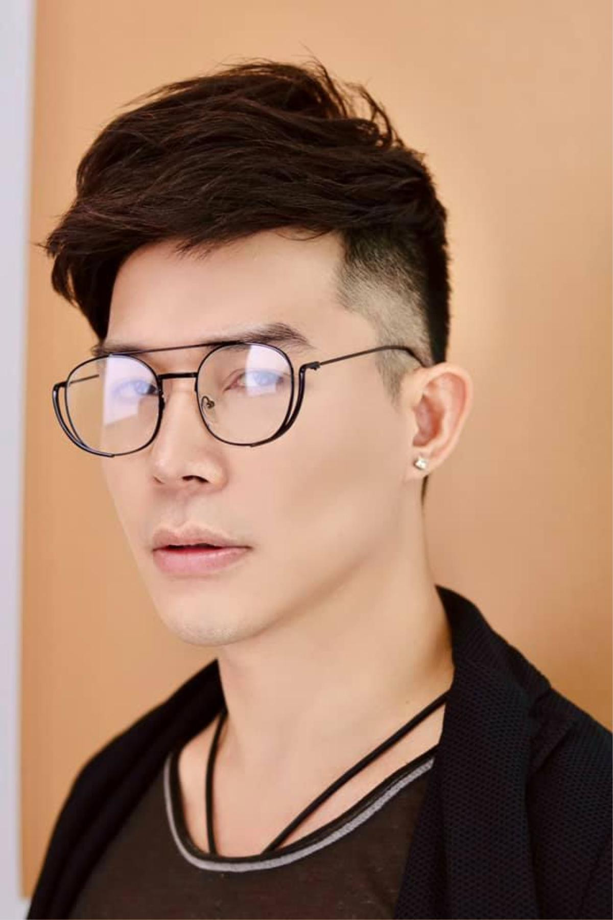 Sau 13 năm ca hát, Nathan Lee chính thức bật kiếm tiền kênh Youtube, hứa trích một nửa để làm từ thiện Ảnh 6