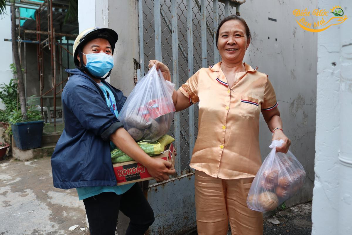 'Sài Gòn ơi, mau khỏe nhé' và câu chuyện xúc động ngày thành phố 'trở bệnh' Ảnh 6