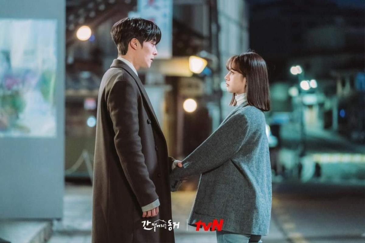 'Bạn cùng phòng của tôi là Gumiho' tập 9: Nụ hôn của Jang Ki Yong và Lee Hyeri đánh thức cơn đói Hồ ly Ảnh 1