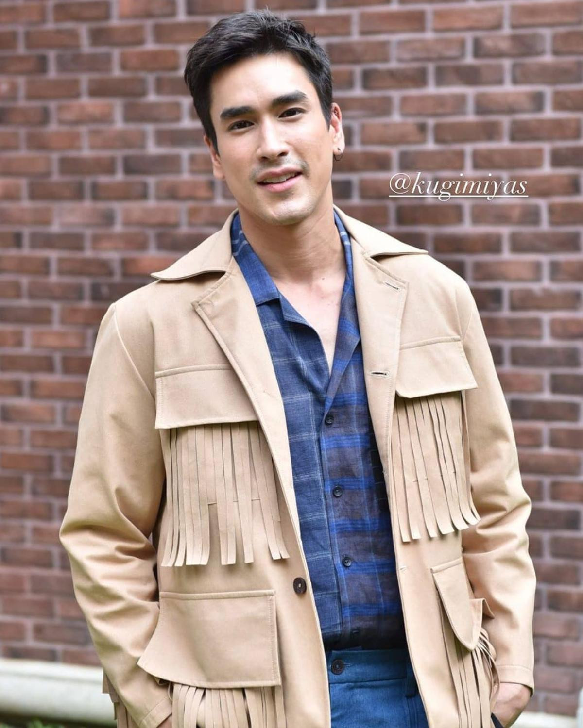 Nam thần Nadech Kugimiya tái hợp 'nữ hoàng thị phi' Taew Natapohn trong phim mới Ảnh 11