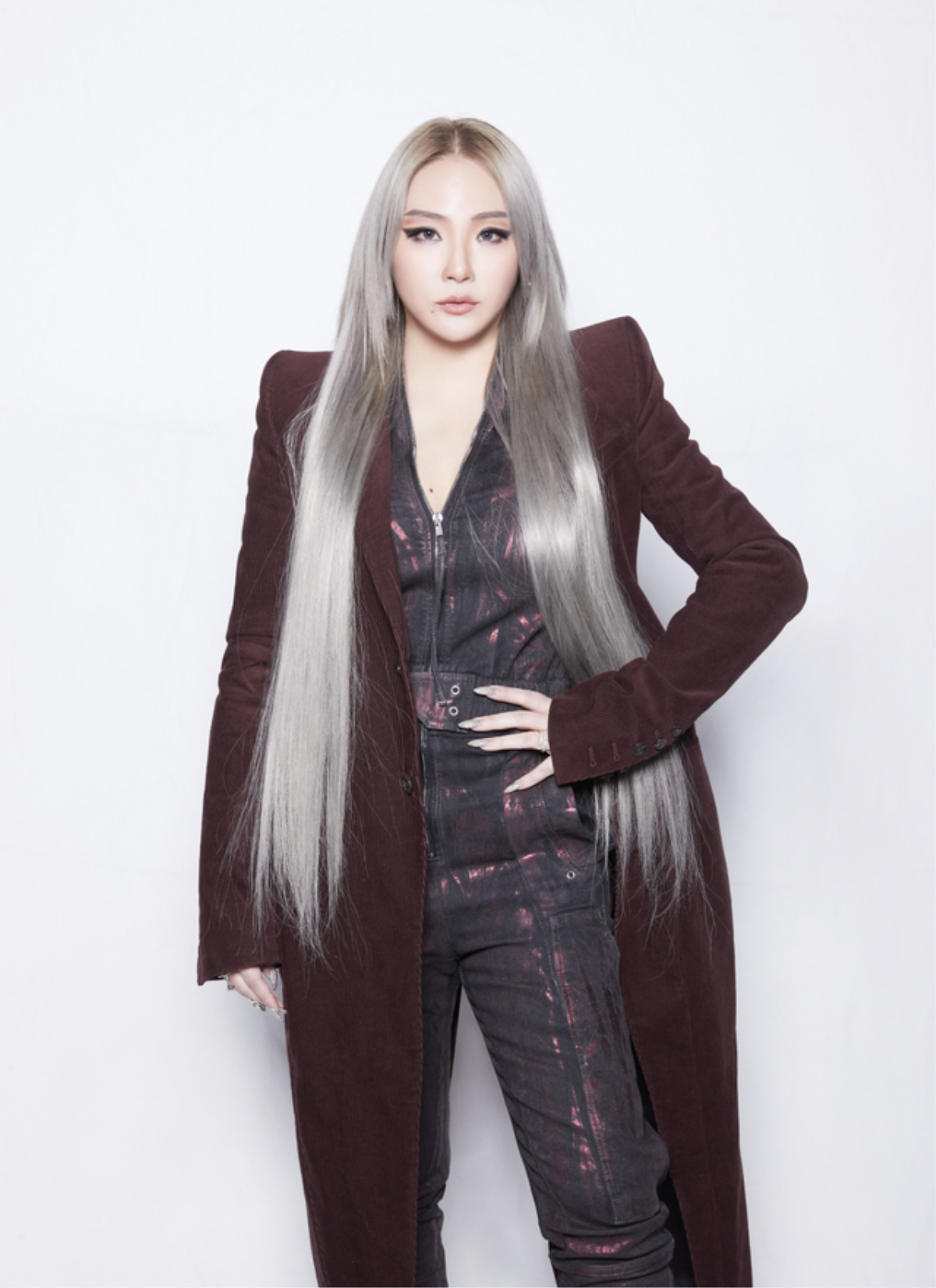 'Chị đại' CL 'nhá hàng' album mới, sẵn sàng 'càn quét' K-Pop vào hè năm nay? Ảnh 3