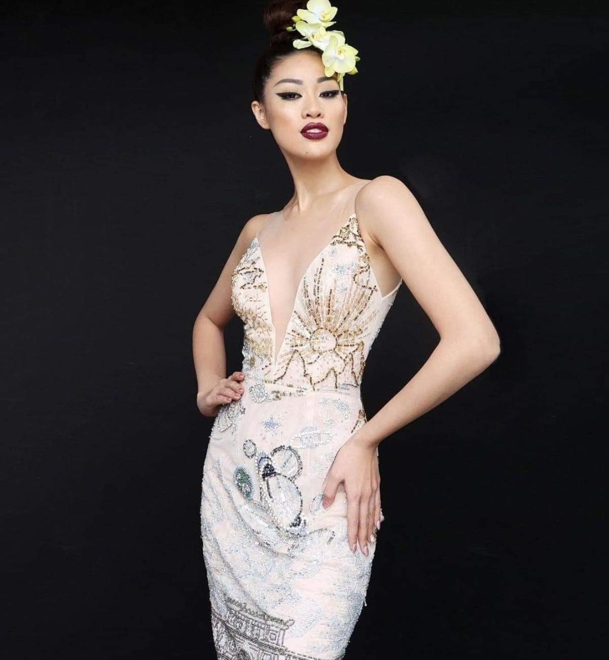 Full không che bộ ảnh Khánh Vân và bạn cùng phòng Miss Universe: Thần thái quyến rũ đỉnh cao Ảnh 4