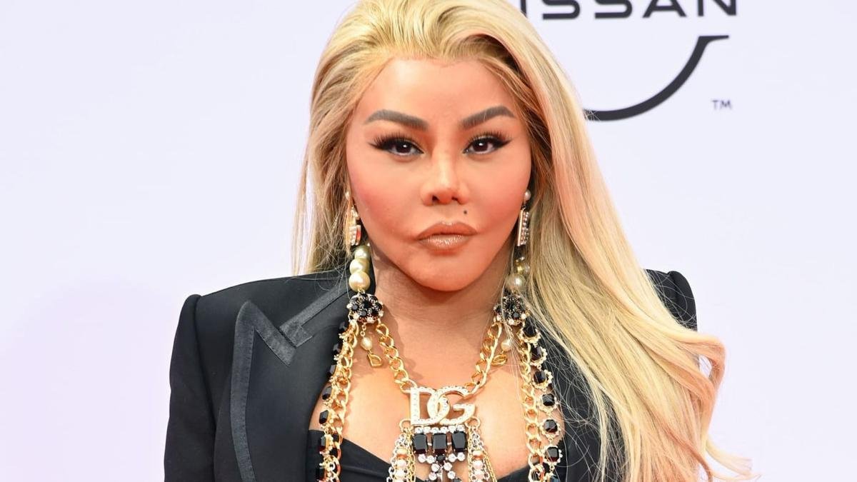 Lil Kim khiêu chiến rap battle với Nicki Minaj Ảnh 5