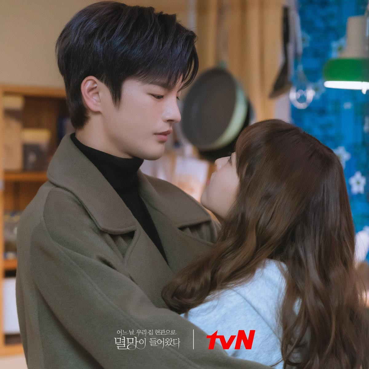 'Doom at Your Service' tập 16: Seo In Guk lần đầu làm người bỡ ngỡ - Nói chuyện với bạn gái thì ngủ quên Ảnh 2