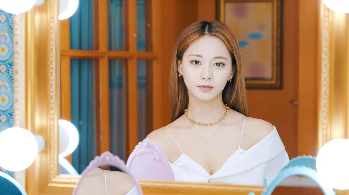 Tzuyu 'bùng nổ visual' trong dự án solo đầu tay sau 6 năm hoạt động cùng Twice Ảnh 1