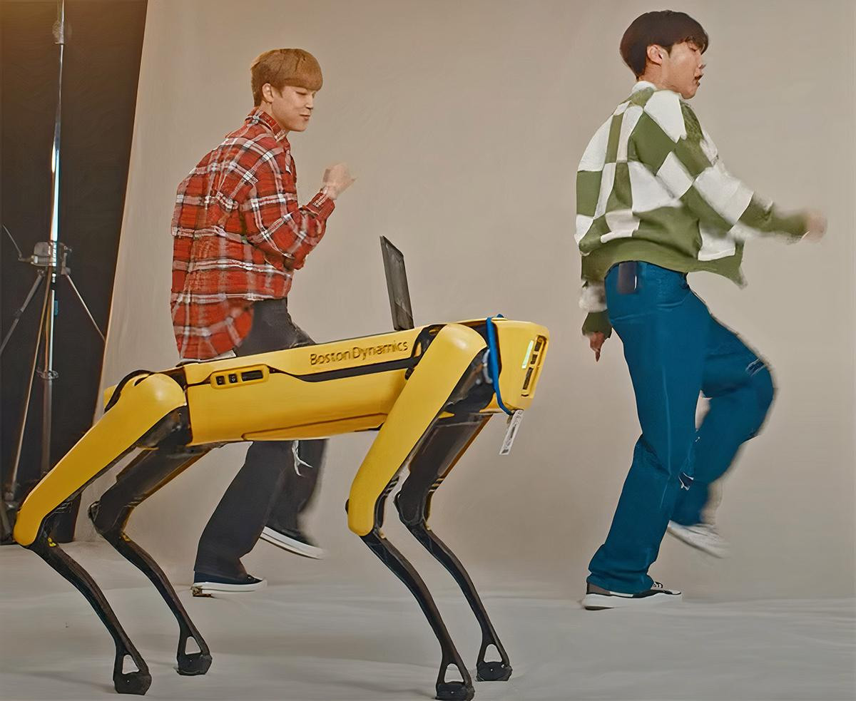 Chó robot nhảy cùng nhóm BTS trên nền nhạc I'm On It Ảnh 2