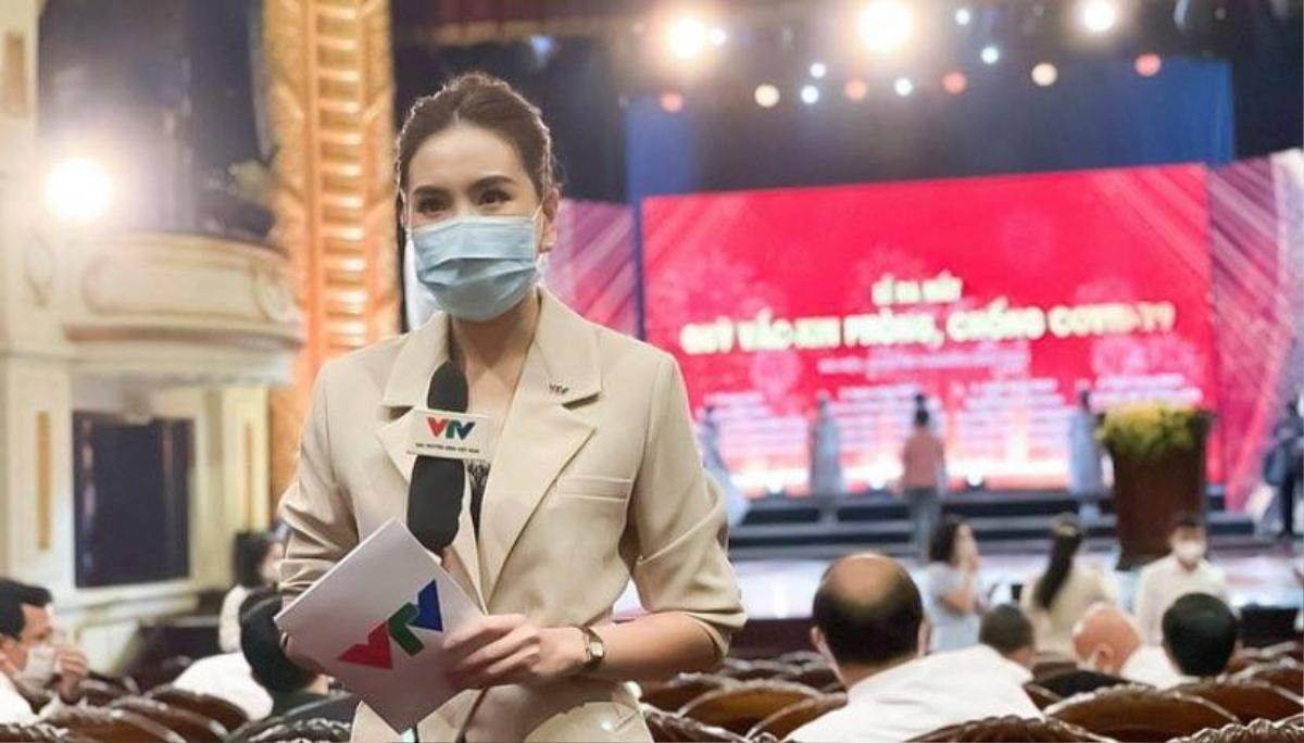 Bị khán giả chê già, MC VTV liền đáp trả: 'Mỗi người một cuộc sống, em e là hơi kệch cỡm đấy' Ảnh 2