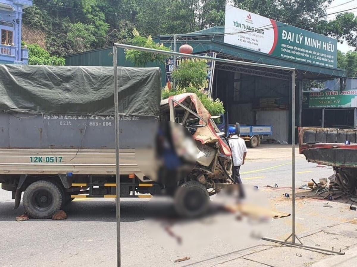 Đi ô tô, hai vợ chồng và con nhỏ bất ngờ đâm vào đuôi xe tải đang đỗ, khiến 1 người tử vong Ảnh 1