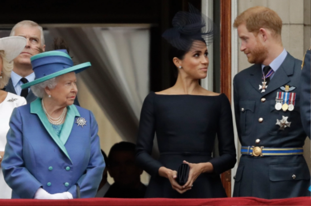 Hy sinh mọi thứ cho vợ, Harry vẫn bị 'giằng xé' giữa Meghan và hoàng gia Ảnh 2