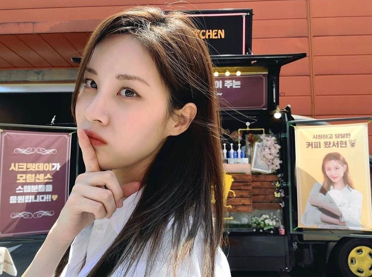 Seohyun SNSD khoe bộ sưu tập loạt xe cafe được gửi tặng đến phim trường dài nối đuôi nhau Ảnh 6