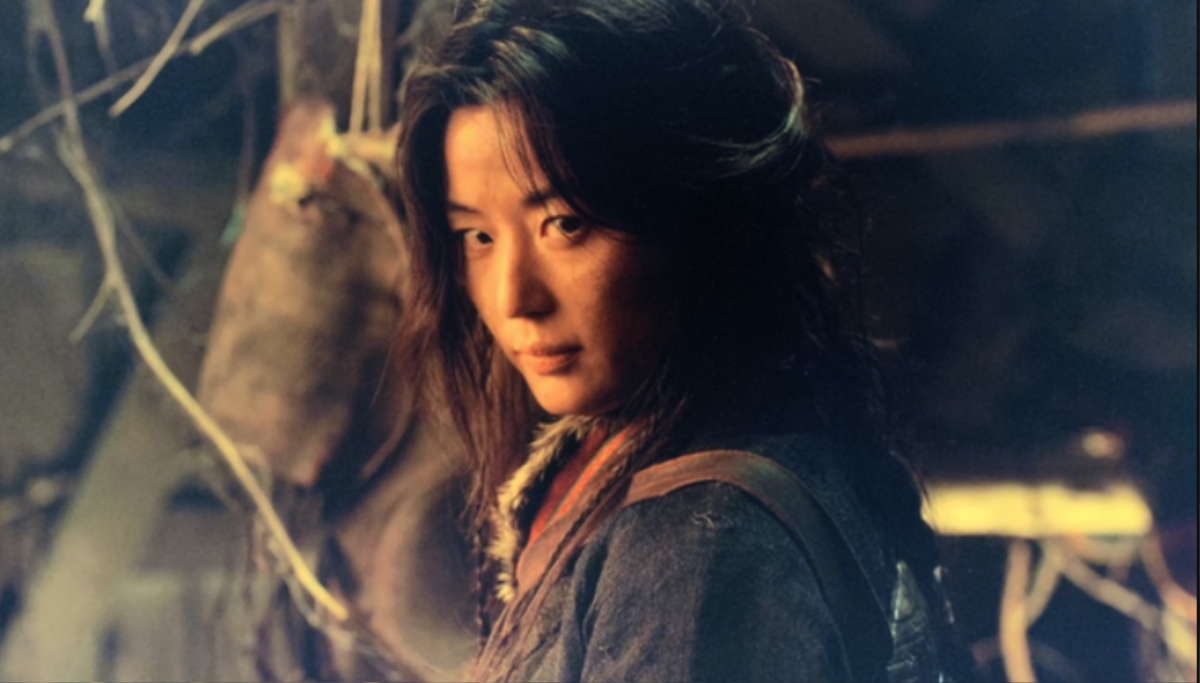 Jun Ji Hyun tiếp tục xuất hiện cực ngầu trong poster mới nhất của phim 'Kingdom: Ashin Of The North' Ảnh 3