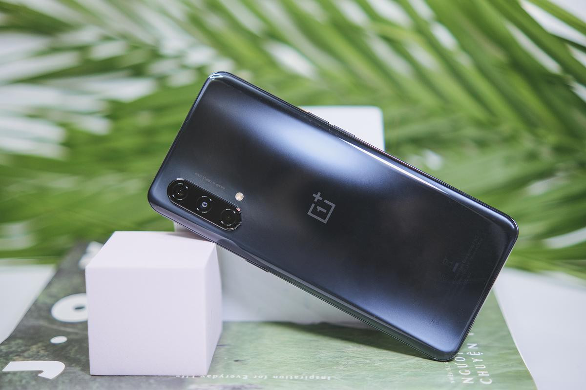 Đánh giá OnePlus Nord CE 5G: Đối thủ đáng gờm trong phân khúc tầm trung! Ảnh 2