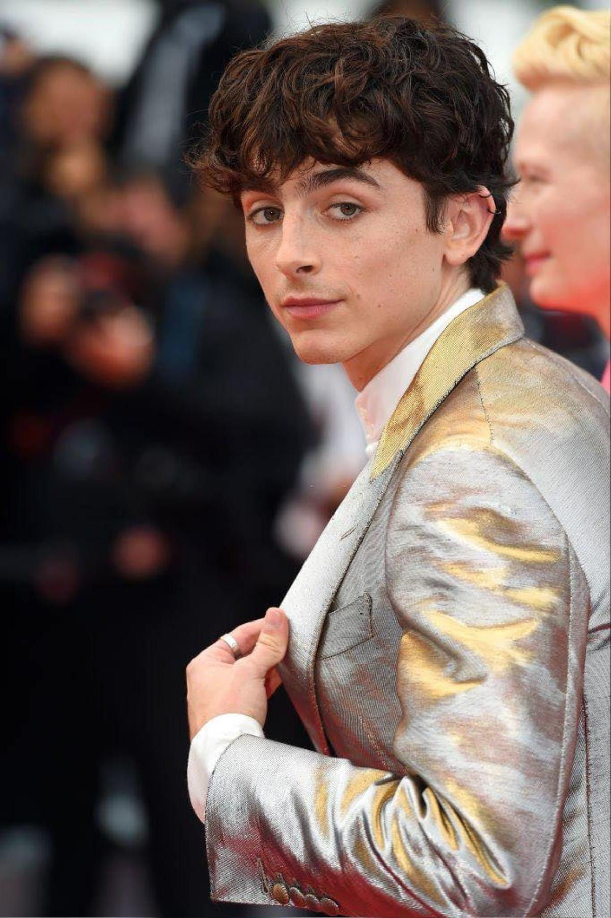 Chàng thơ Timothée Chalamet tỏa sáng chiếm trọn spotlight trên thảm đỏ Cannes 2021 Ảnh 6