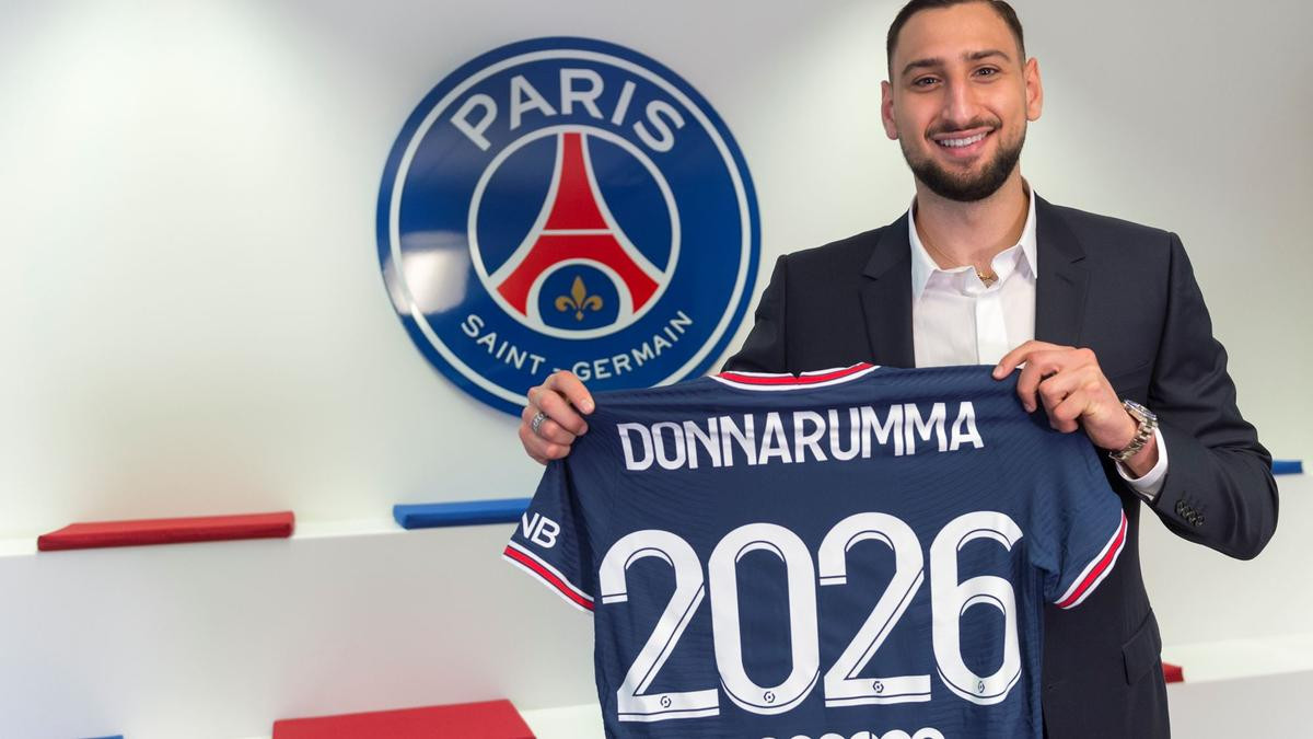 Nhà vô địch EURO 2020 chính thức gia nhập PSG Ảnh 1