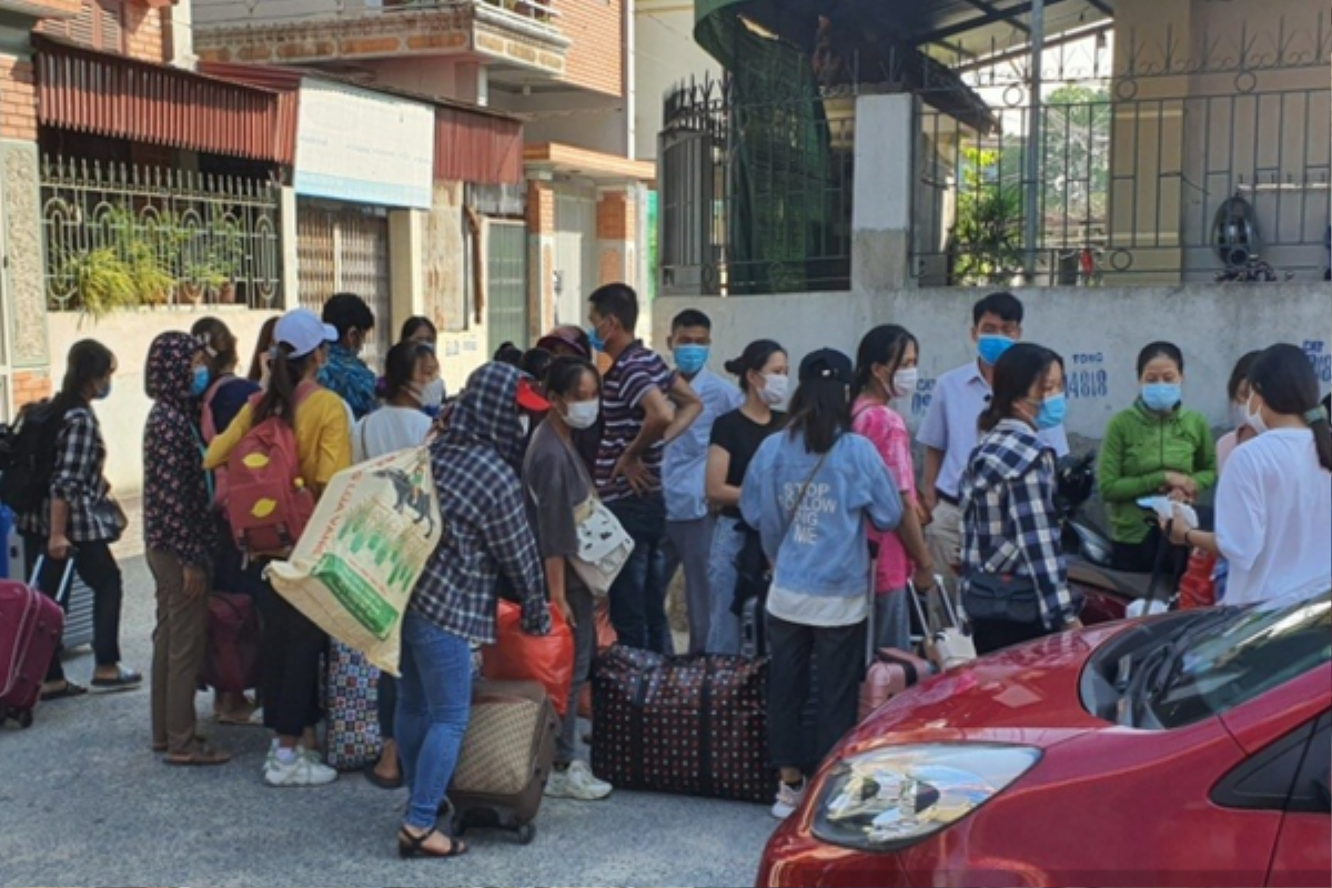 Thanh Hóa yêu cầu xử lý nghiêm vụ cho hơn 300 học sinh, sinh viên đi thực tập giữa mùa dịch Ảnh 1