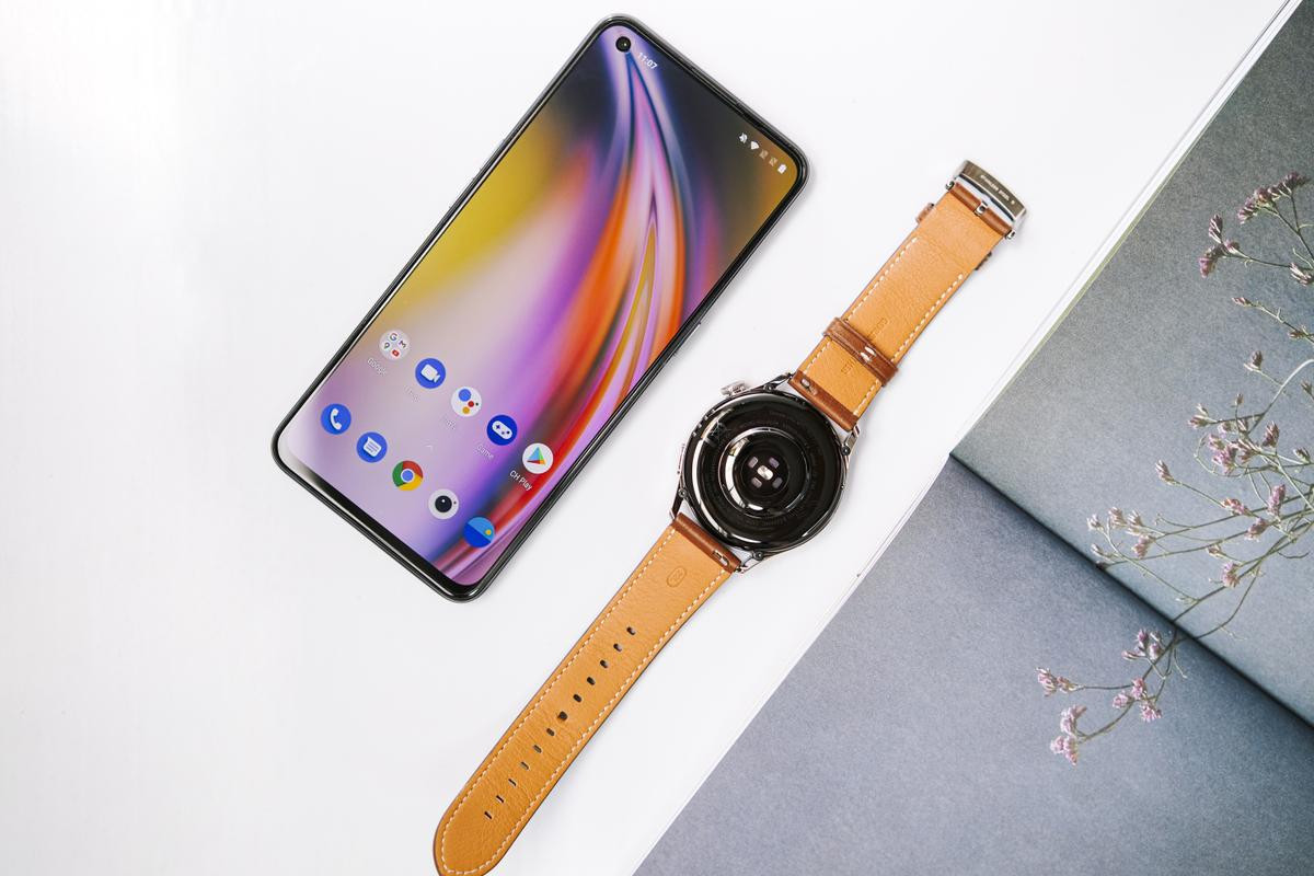 'Đập hộp' và trải nghiệm nhanh Huawei Watch 3: Thiết kế bóng bẩy, nhiều tính năng hay ho Ảnh 9