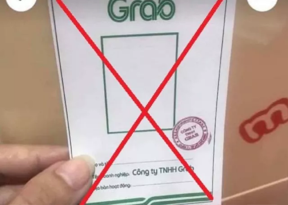 Tràn lan 'thẻ đi đường' có logo và con dấu của Grab Ảnh 1