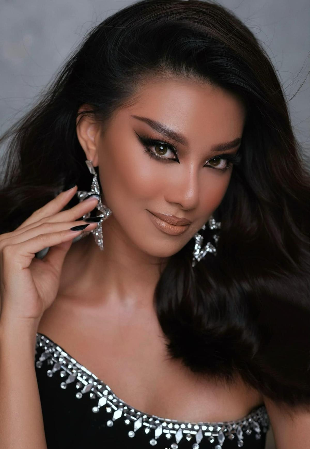 Kim Duyên đẹp sắc nét tiệm cận Hoàn vũ: Đường đua Miss Universe đang chờ đón cô gái tin vào giáo dục Ảnh 2