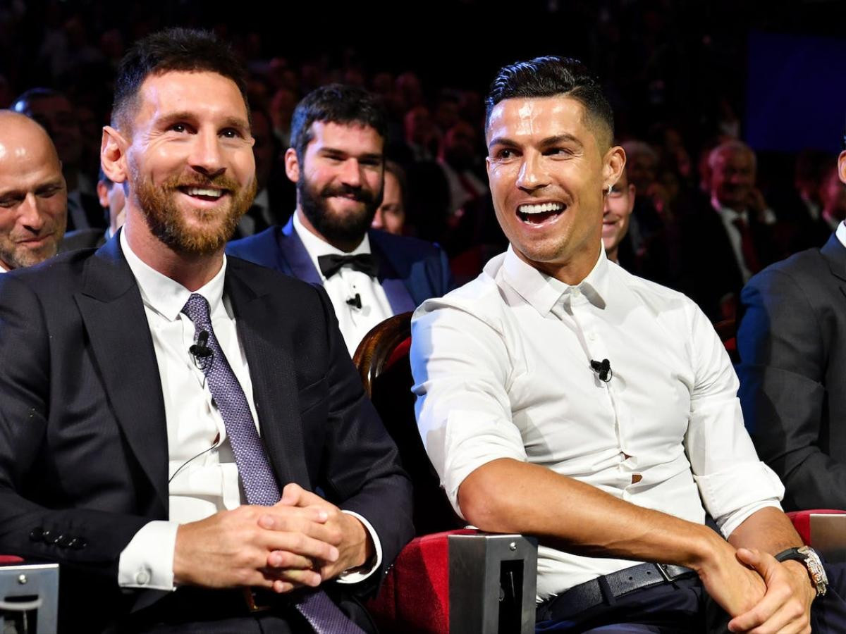 'Messi nên gia nhập Juventus thi đấu cùng Ronaldo' Ảnh 1