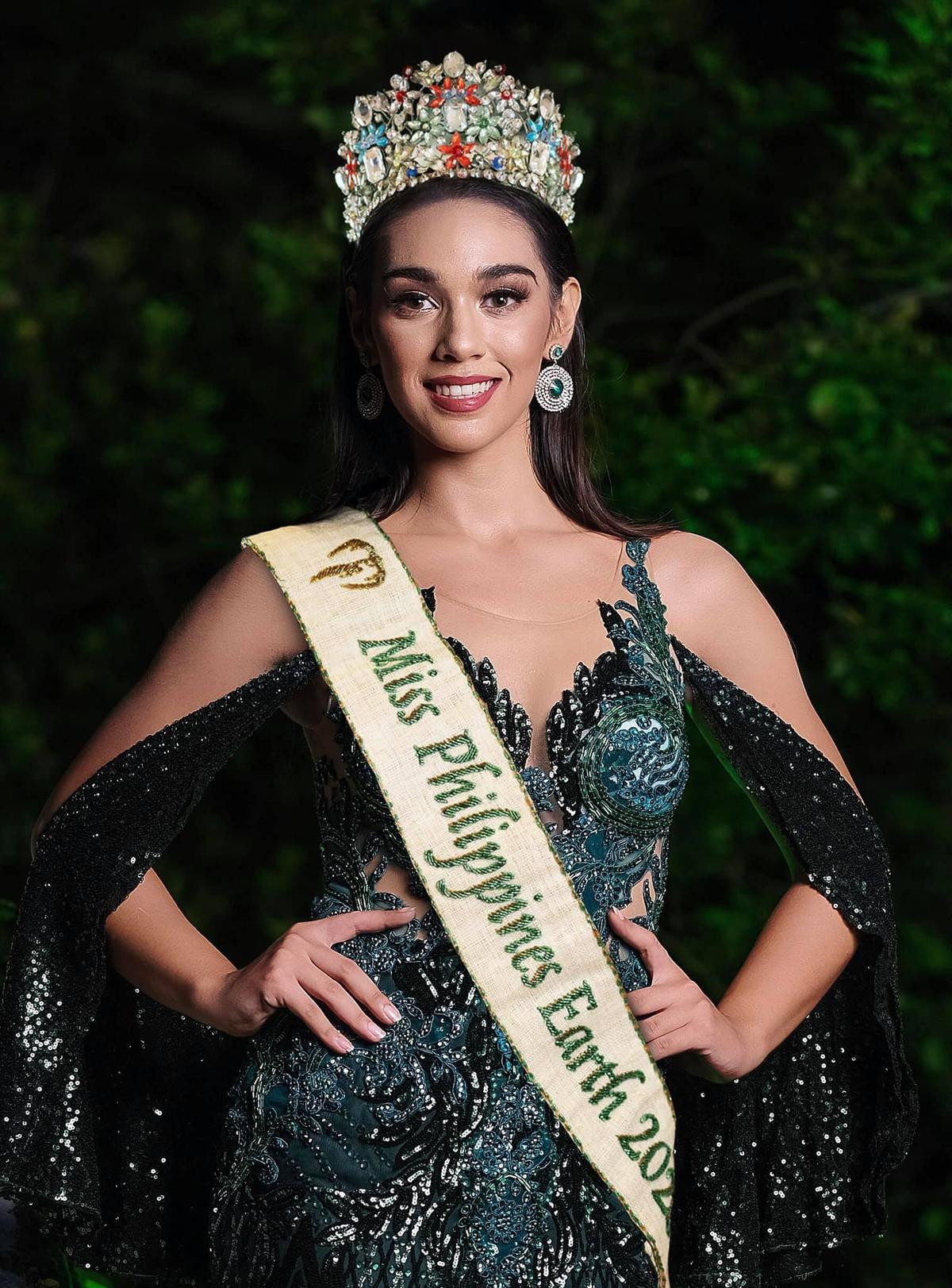 Tân Hoa hậu Trái Đất Philippines lộ diện rực rỡ, fan sốt ruột vì Miss Earth Việt Nam phải lùi lịch thi Ảnh 3