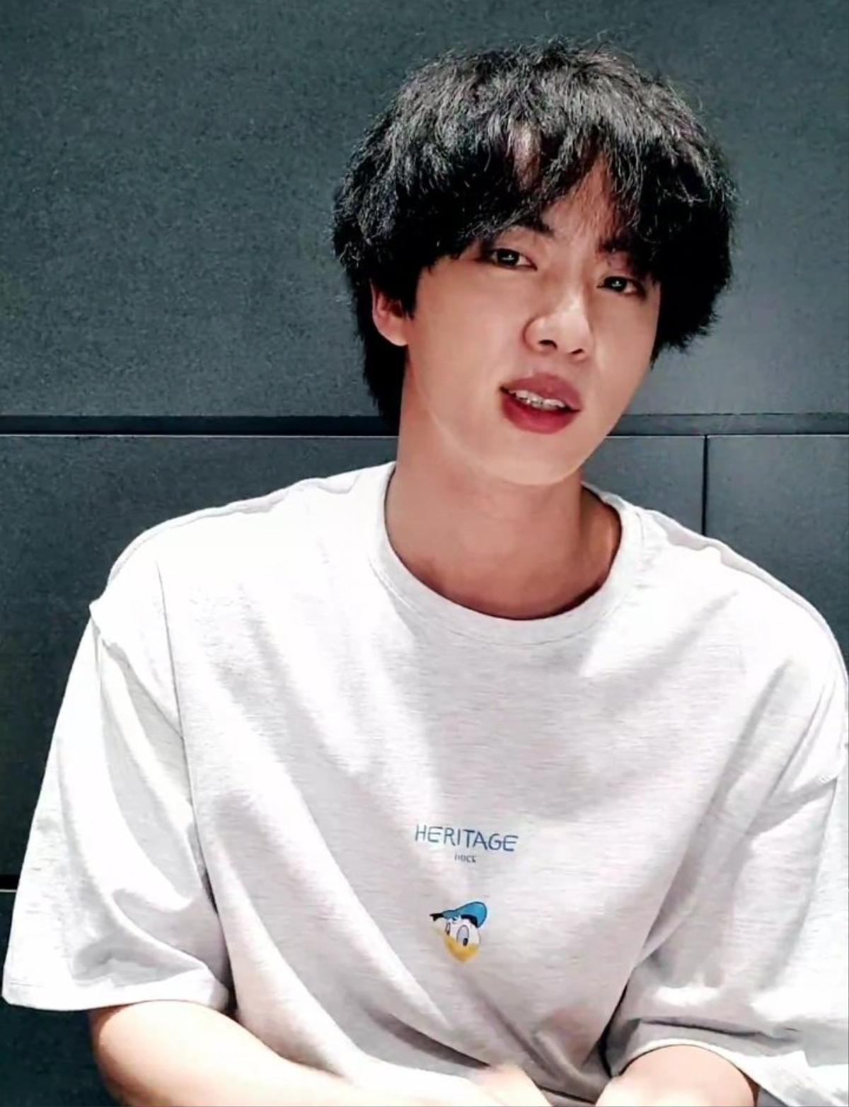 Jin tung hint cực xịn nghệ sĩ nước ngoài tiếp theo kết hợp cùng BTS: Chris Martin hay Ariana Grande? Ảnh 6