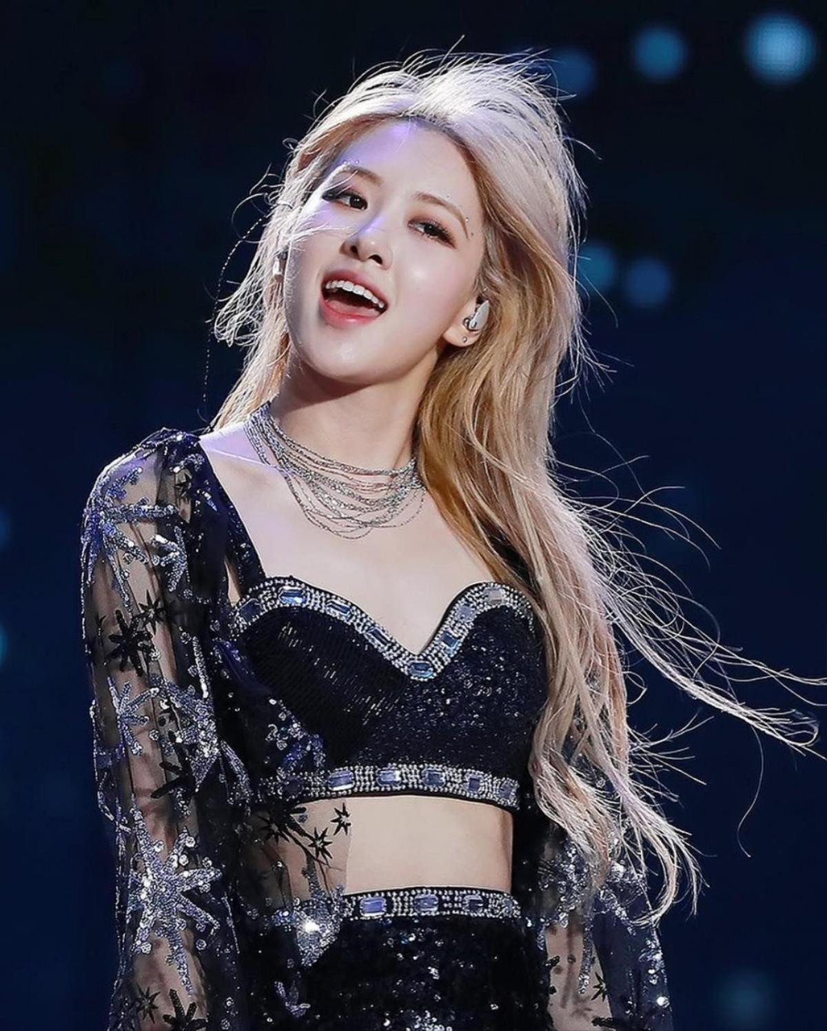 Nhìn qua 4 bộ trang phục mà BlackPink ưng ý nhất trong sự nghiệp ca hát Ảnh 7