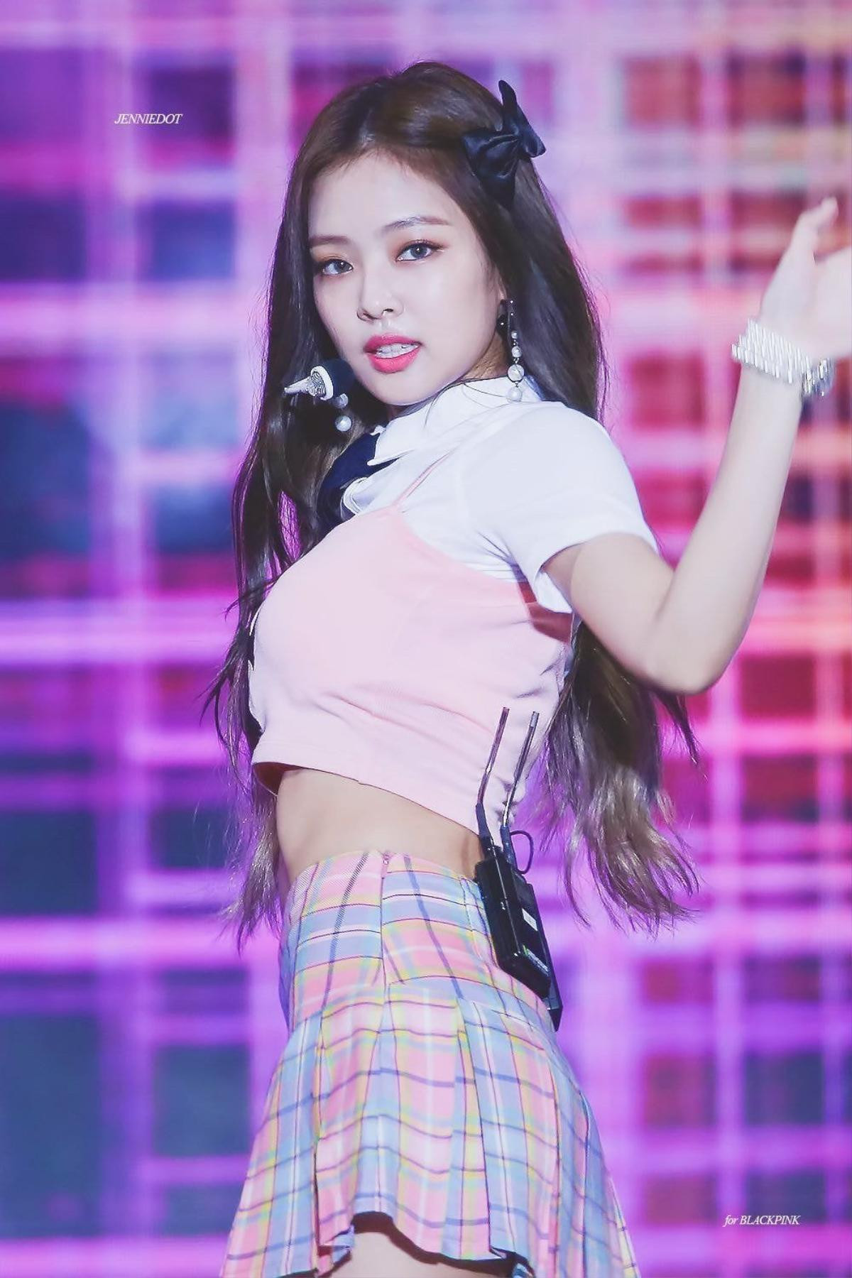 Nhìn qua 4 bộ trang phục mà BlackPink ưng ý nhất trong sự nghiệp ca hát Ảnh 3