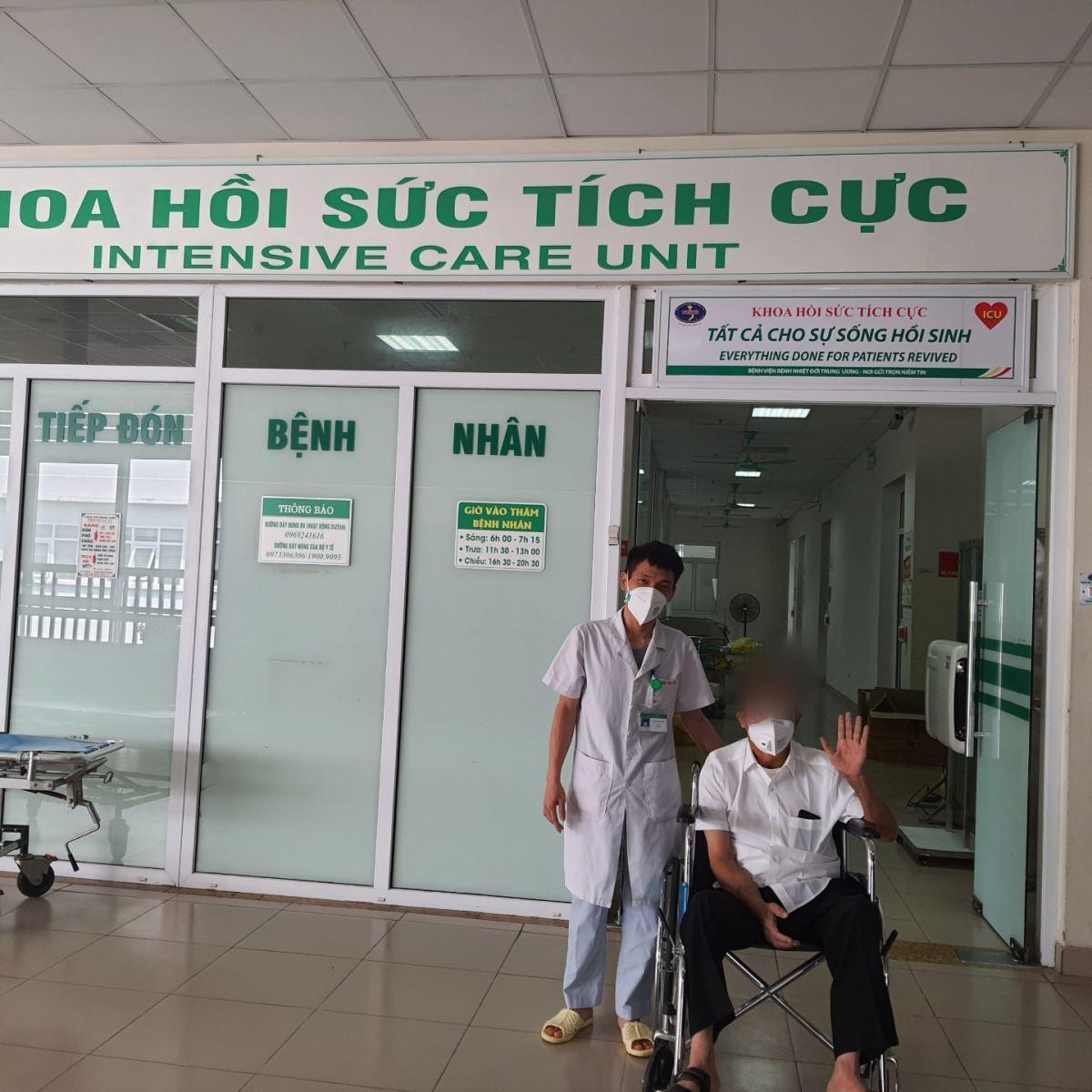 74 ngày trong ICU với 15 lần lọc máu, 2 tháng thở máy, 38 ngày ECMO, bệnh nhân chiến thắng Covid-19 Ảnh 1