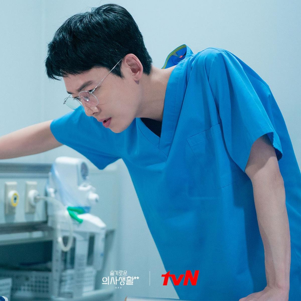 Phim 'Hospital Playlist 2' dẫn đầu rating đài cáp - Phim 'The Road: Tragedy of One' rating tăng Ảnh 10