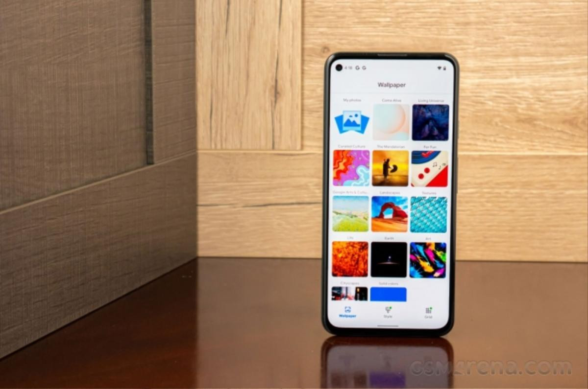 Trên tay Google Pixel 5a: Đối thủ xứng tầm của iPhone giá rẻ Ảnh 3