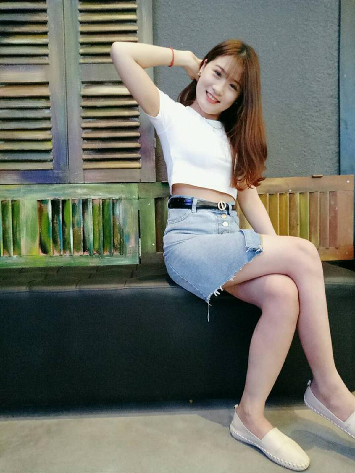 Nhan sắc xinh như hotgirl của vợ Lộc Fuho khiến netizen mãi 'thả thính', còn đòi 'thầy' chia sẻ bí kíp Ảnh 3