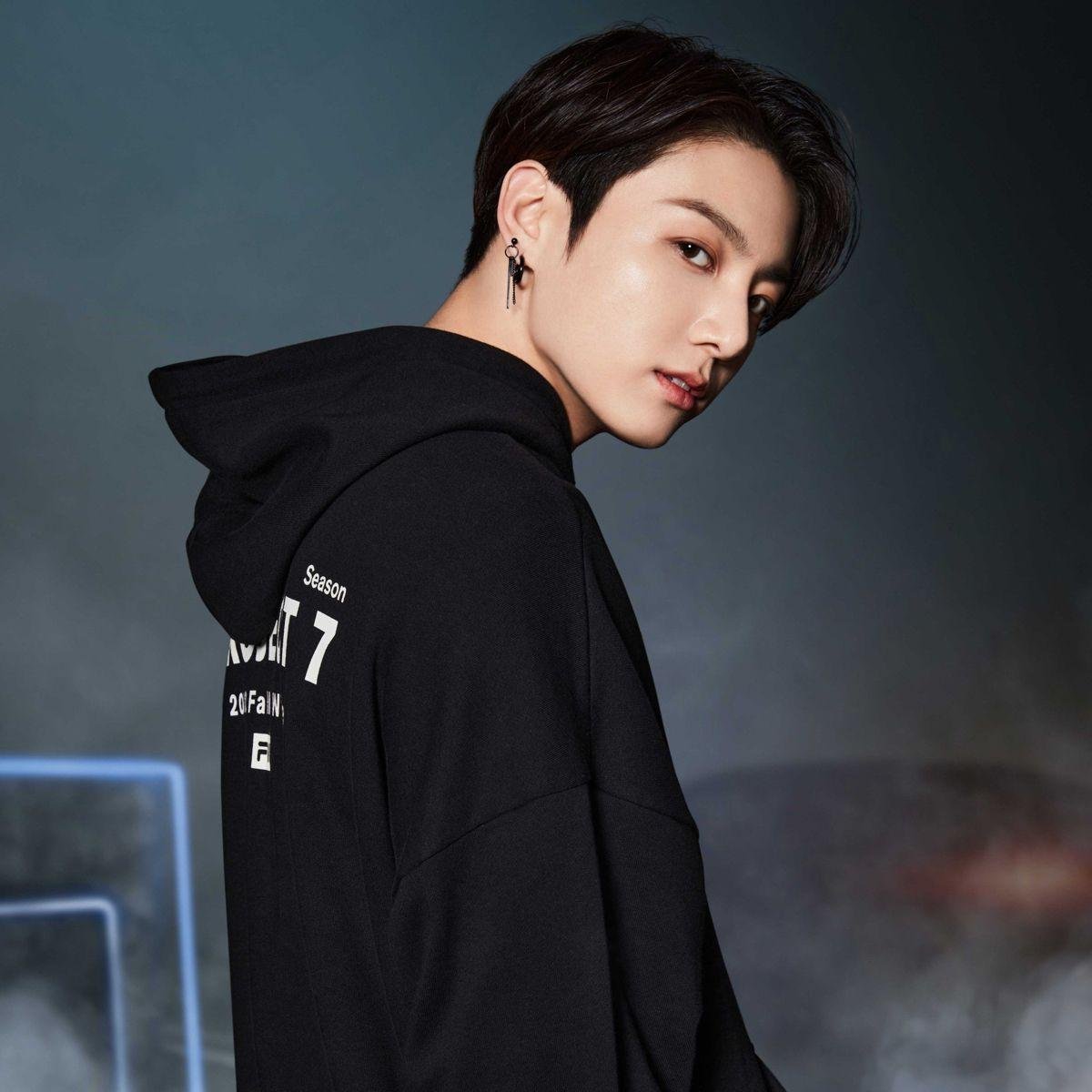 Jungkook (BTS) bất ngờ xuất hiện trong kỷ yếu của Beyoncé Ảnh 5