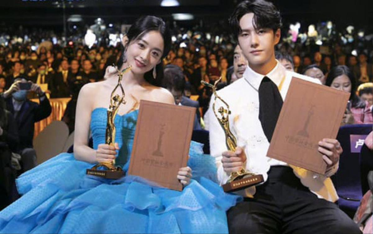 Bão drama giữa hai fandom còn chưa nguôi, netizen khui loạt hint hẹn hò của Nhất Bác và Lệ Dĩnh Ảnh 5