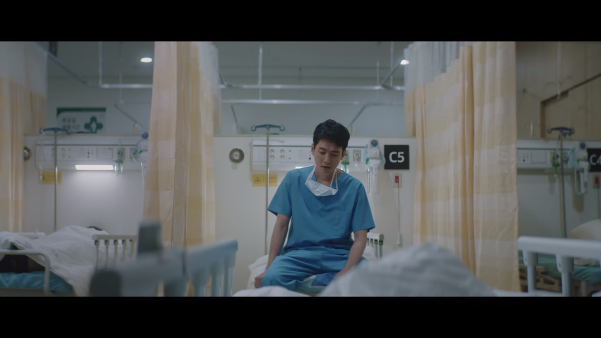 'Hospital Playlist 2' tập 10: Gyeo Ul lộ bí mật, Seok Hyeong và Min Ha có tiến triển? Ảnh 1