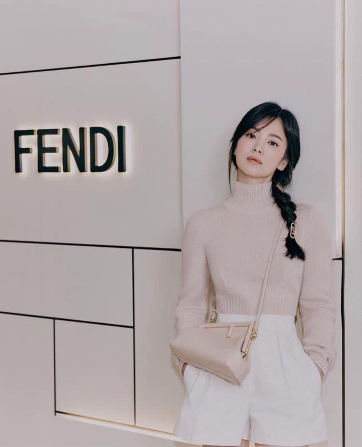 Scandal nổ ra, Triệu Vy nguy cơ cao bị Fendi đá khỏi ghế đại sứ thương hiệu Ảnh 8