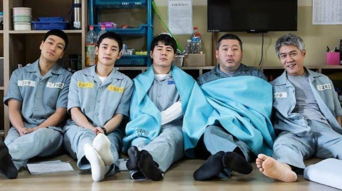 Cười ra nước mắt với list phim Hàn hài hước nhất (P1): 'Prison Playbook' xứng đáng làm quán quân Ảnh 2