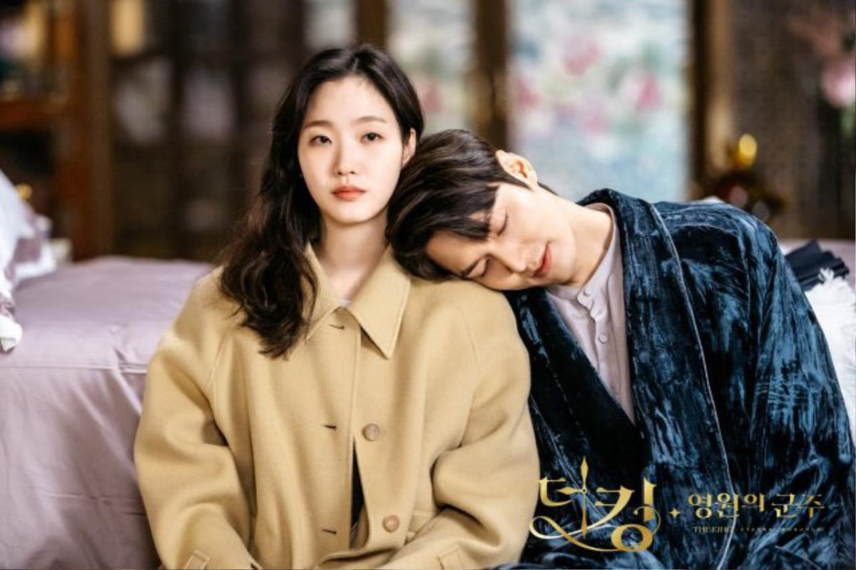 Lộ hint hẹn hò rõ mười mươi của Lee Min Ho và Kim Go Eun, bao giờ mới chịu công khai đây? Ảnh 1