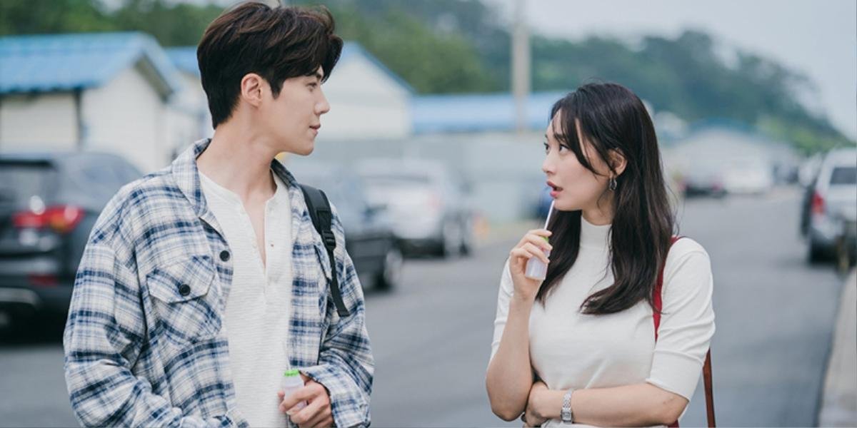 'Hometown Cha Cha Cha': Cặp đôi lúm đồng tiền Kim Seon Ho và Shin Min Ah liên tục đụng độ Ảnh 4